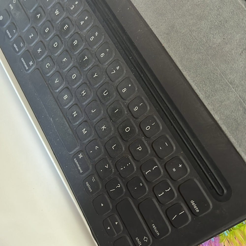 Apple black Smart Keyboard - Picture 4 of 8